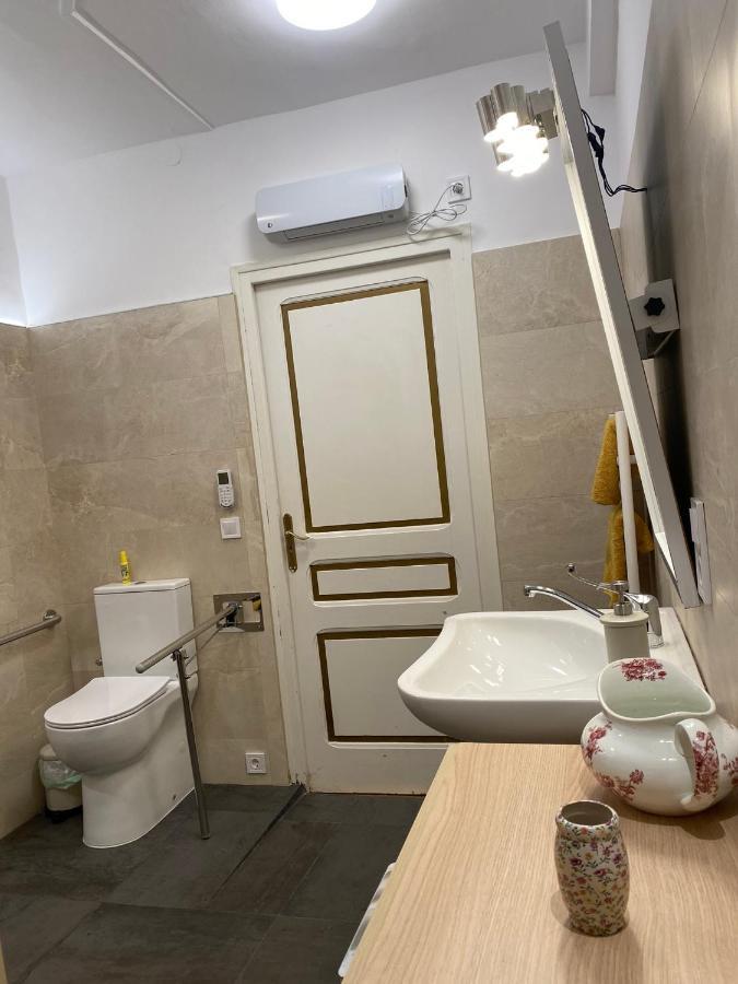 Апартаменты Chez Helene 3 Etoiles, Labellise Disabled Pmr,Pour 4 Personnes Chiens Bienvenus-Pet Friendly Бур-Мадам Экстерьер фото